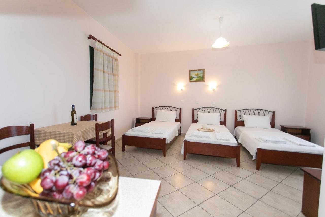 Lady Elena Hotel Ammoudia Exterior foto